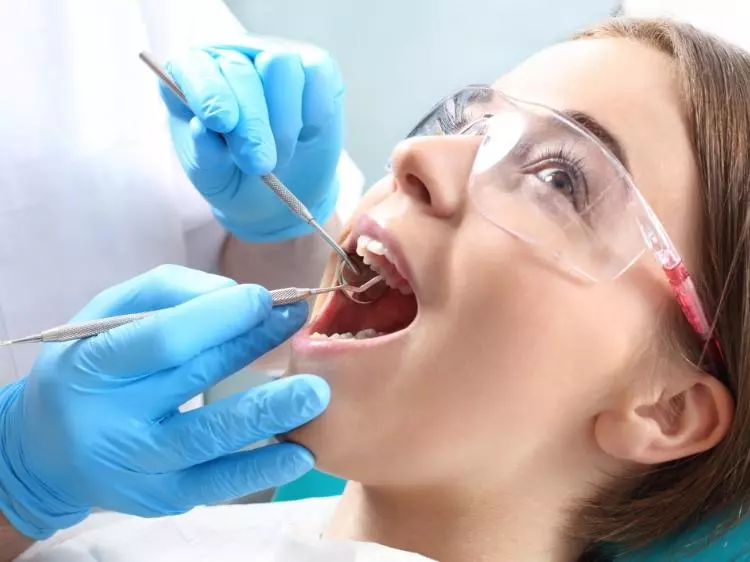 Sprawdzanie stanu tylnych zębów